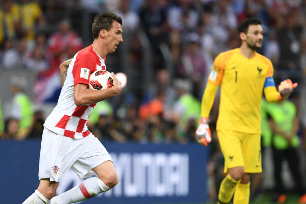 背后复杂的 背后复杂的